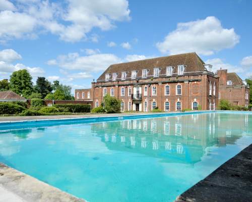 The Princess Helena Boarding School owns also a big swimming pool