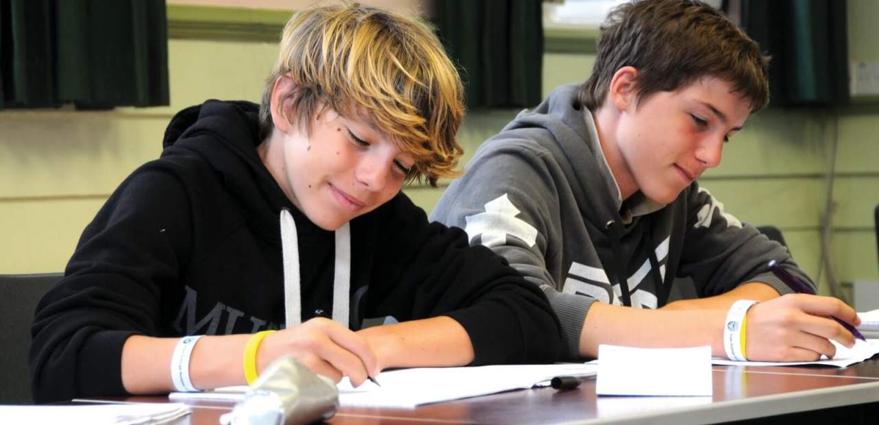 Schülern in einem Sprachkurs in England